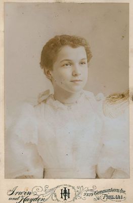 Eva C. Wecksesser

THIS HAS BEEN RETURNED TO FAMILY

This Cabinet Card Photo is of Eva C. Wecksesser

