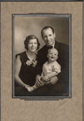 Unidentified

This was Donated by Jessica Quiroz

Unidentified Photo

The Photographers name is "Clint"
