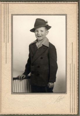 Unidentified

This was Donated by Jessica Quiroz

Unidentified Photo

The Photographers name is "Clint"

