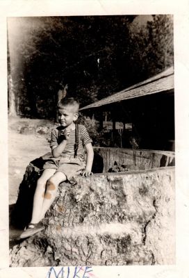 Mike

THIS HAS BEEN RETURNED TO FAMILY

This was Donated by by Cheryl Webber/The Terry Girls Genealogy.

This photo states: "Mike"

