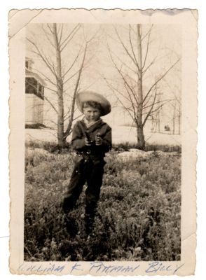 William K. "Billy" Pittman

THIS HAS BEEN RETURNED TO FAMILY

This was Donated by by Cheryl Webber/The Terry Girls Genealogy.

This photo states: "William K. Pittman, Billy"
