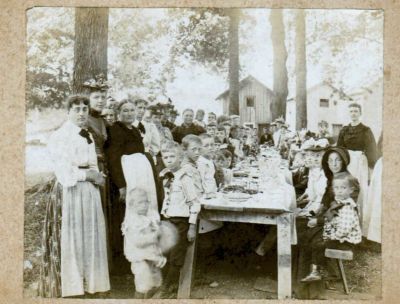 Pleasant Home School Picnic

THIS HAS BEEN RETURNED TO FAMILY

This photo mounted on board is of the "Pleasant Home School Picnic" (Aunt Ada & The Hat)
