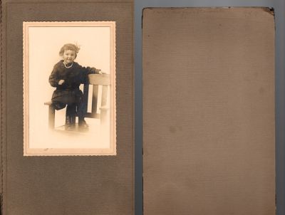 Click to view full size image
==============
Louise Oakes
This was Donated by Cheryl Webber/The Terry Girls Genealogy
This photo states: "Louise Oakes" on the front under the photo.
This photo states: "Mrs. Maggie Russell, 949" on the back of the cover to the photo
Louise Oakes
This was Donated by Cheryl Webber/The Terry Girls Genealogy
This photo states: "Louise Oakes" on the front under the photo.
This photo states: "Mrs. Maggie Russell, 949" on the back of the cover to the photo