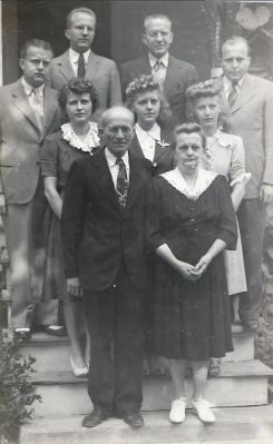 The Bolesky Family 

THIS HAS BEEN RETURNED TO FAMILY

This is a Photo of the Bolesky Family, taken in August 1943
