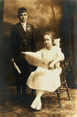 Unidentified

Unidentified Photo
