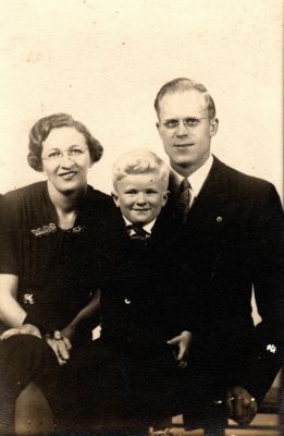 Unidentified

Unidentified Photo

