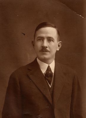 Unidentified

Unidentified Photo
