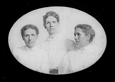 Unidentified

Unidentified photo mounted on board

The Photographers name is "Bert G. Covell at The Grand", Birmingham, Alabama.

Note: This Cabinet Card Photo is damaged.

