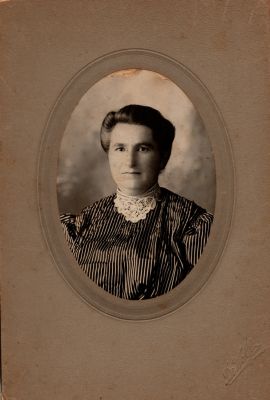 Unidentified

Unidentified photo mounted on board

The Photographers name is "DeWolf"
