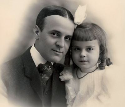 Isabel Seymour Bogy & Ramsay C. Bogy

THIS HAS BEEN RETURNED TO FAMILY

This photo is of Isabel Seymour Bogy & her father, Ramsay C. Bogy

