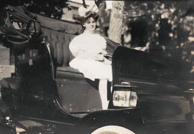 Isabel Seymour Bogy

THIS HAS BEEN RETURNED TO FAMILY

This is a photo of Isabel Seymour Bogy.
