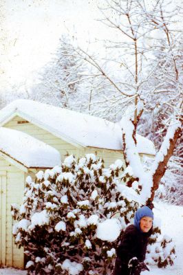Click to view full size image
==============
Unidentified
Unidentified 35MM Slide in the Uncles Collection of 35MM Slides, Long Island, New York Album #1
 Unidentified
Unidentified 35MM Slide in the Uncles Collection of 35MM Slides, Long Island, New York Album #1