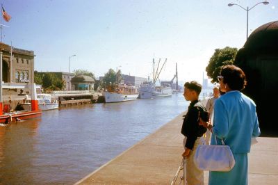 Unidentified

This 35MM Slide States: "Boat Locks"
